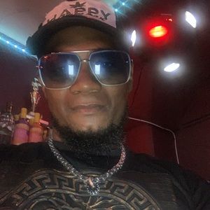 Meet your Posher, Apostle alvin